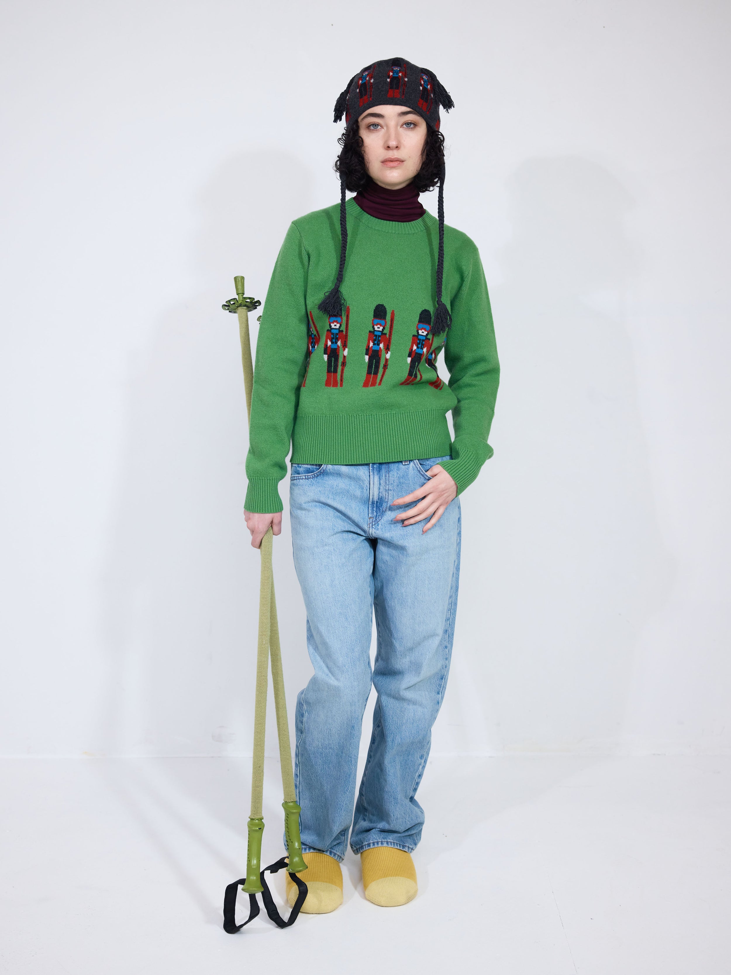 THE SKIING GUARDSMAN CREWNECK