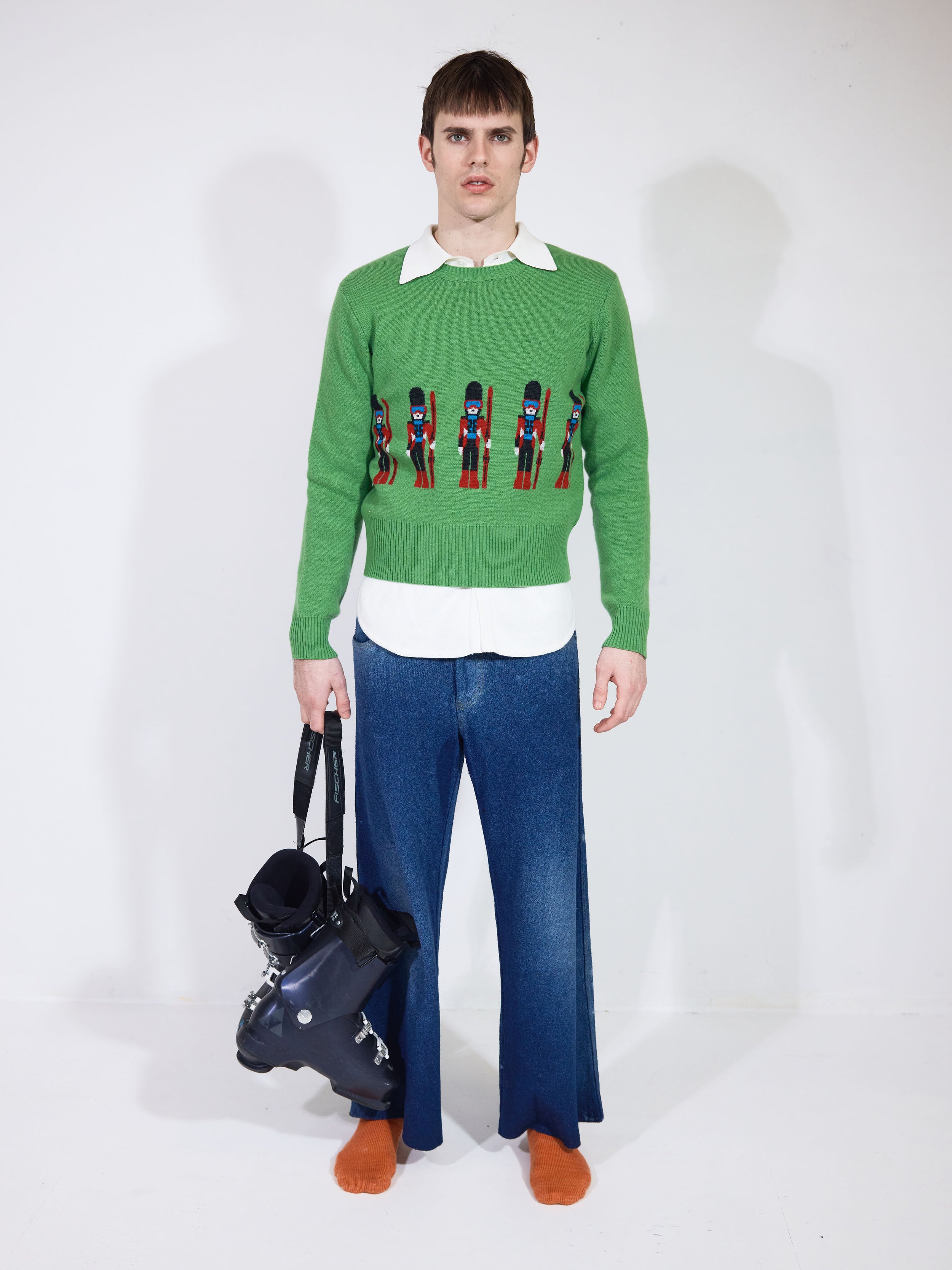 THE SKIING GUARDSMAN CREWNECK